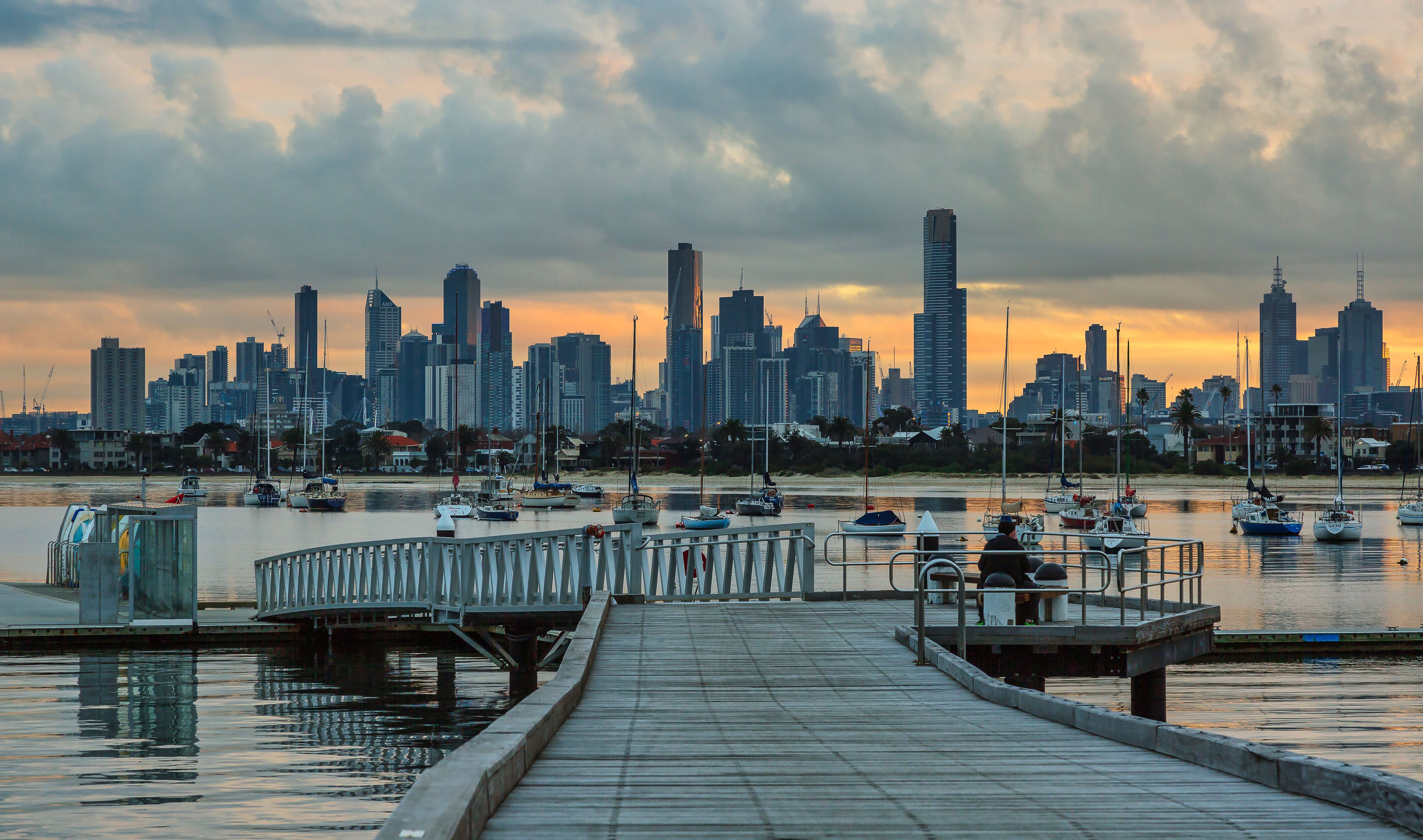 How to Become a Real Estate Agent in VIC (2026 Guide)